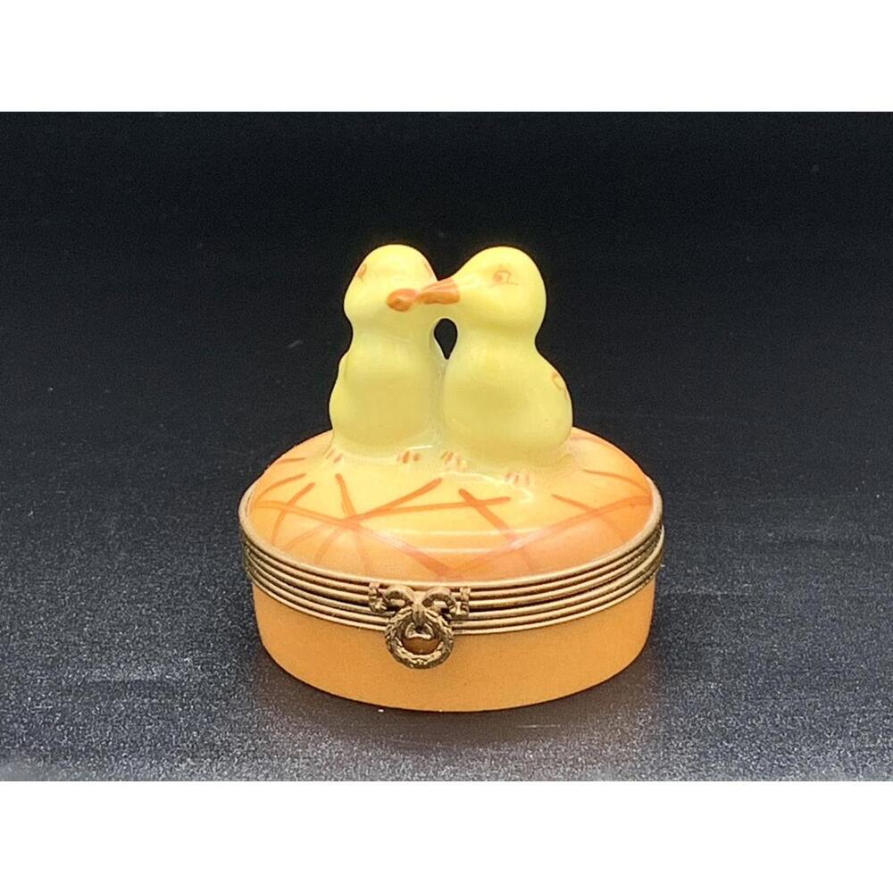 Authentic Limoges Castel “Love Birds” Trinket Box – Peint Main, France - Picture 6 of 6